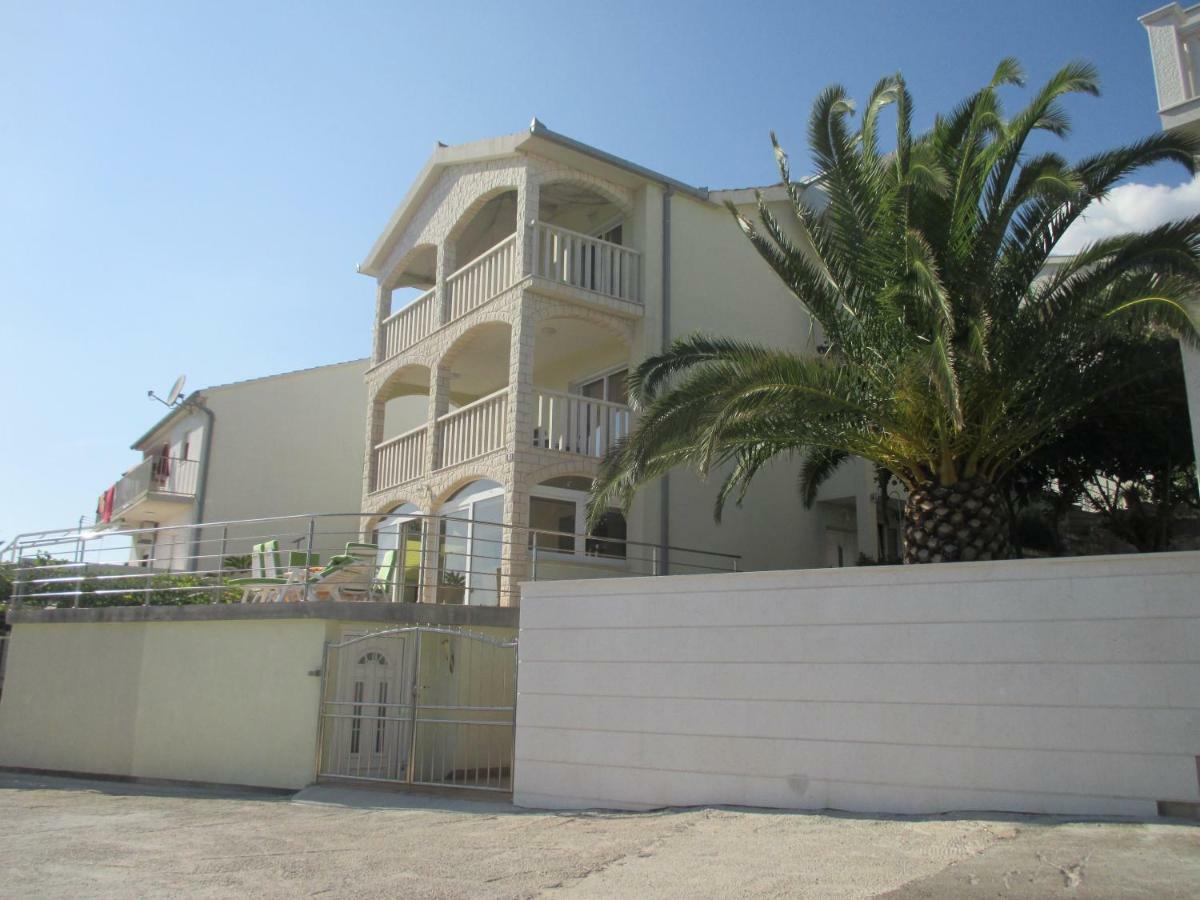 Villa Bubi Trogir Exterior photo